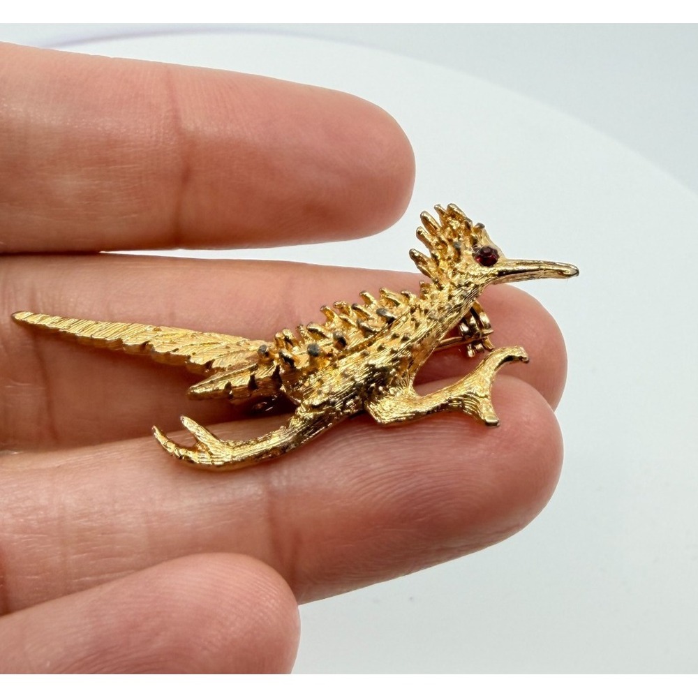 Vintage Gold Tone Roadrunner Brooch Pin Red Rhinestone Eye Southwestern Classic